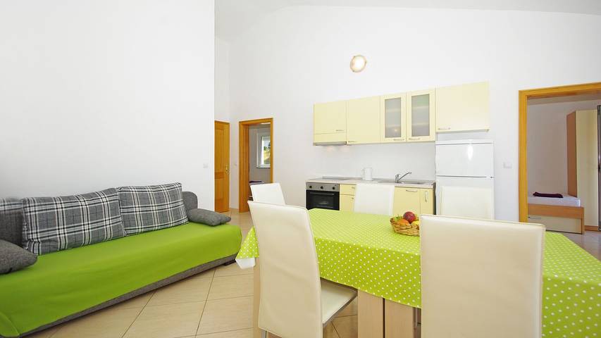 Ferienwohnung für 5 Personen in Krvavica - 2