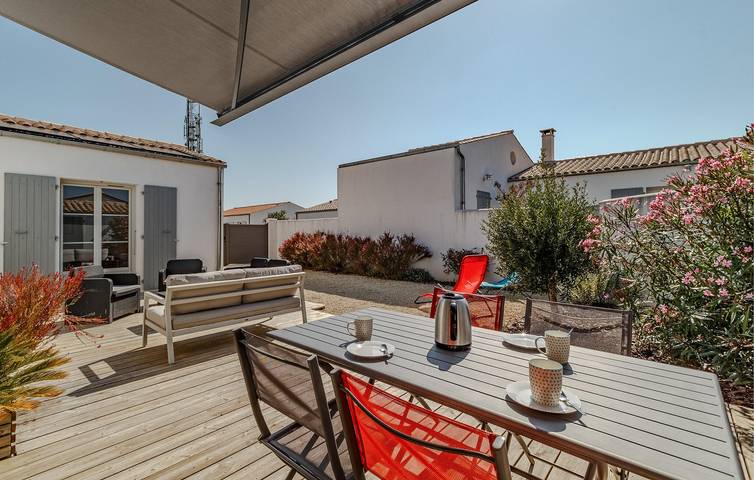 Location de vacances pour 8 personnes, avec terrasse et jardin, animaux acceptés à Saint-Denis-d'Oléron - 2