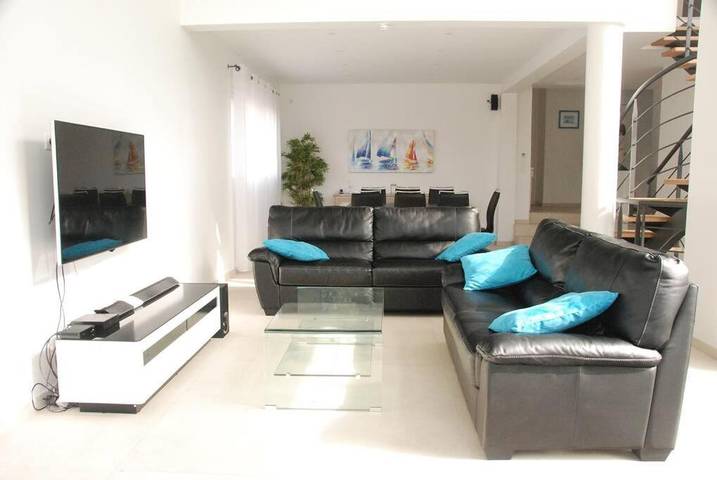 Location de vacances pour 10 personnes, avec piscine et jardin à Dourgne - 2