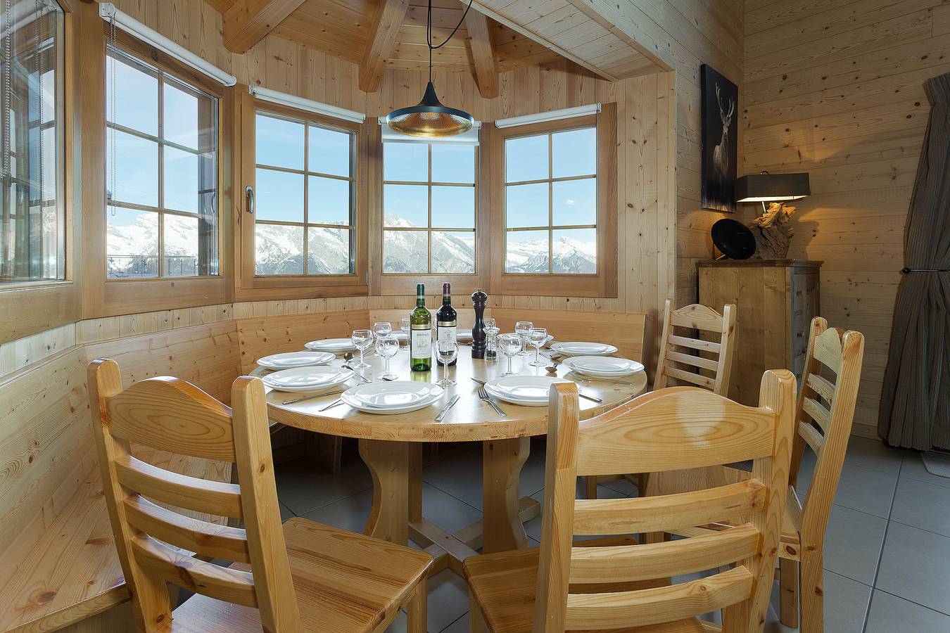 Chalet Chalet Chocolat - Jacuzzi Sauna Views Ski-In Ski-Out in La Tzoumaz, Riddes