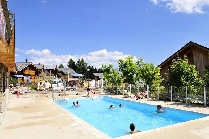 Chalet pour 6 personnes, avec balcon et piscine, animaux acceptés à Fontcouverte-la-Toussuire - 2