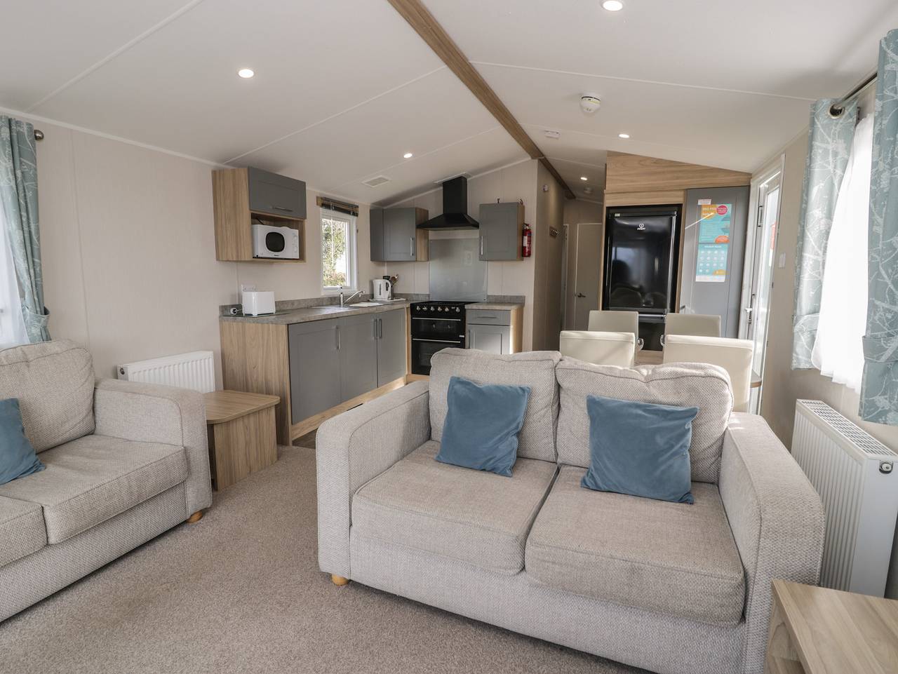 Gold Caravan (203) in Snowdonia