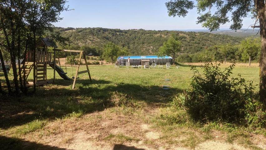 Gîte pour 4 personnes, avec jardin et vue ainsi que bassin pour enfant et piscine à Saint-Projet - 4