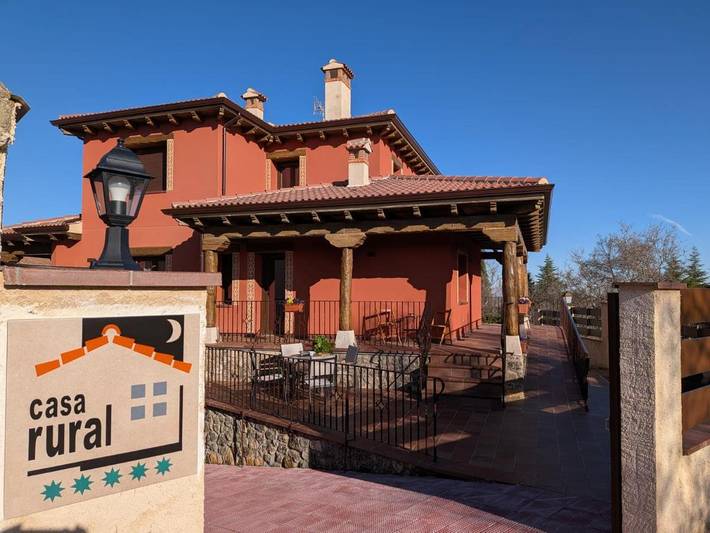 Casa rural para 11 personas, con jardín además de piscina y vistas, Familias con niños - 1