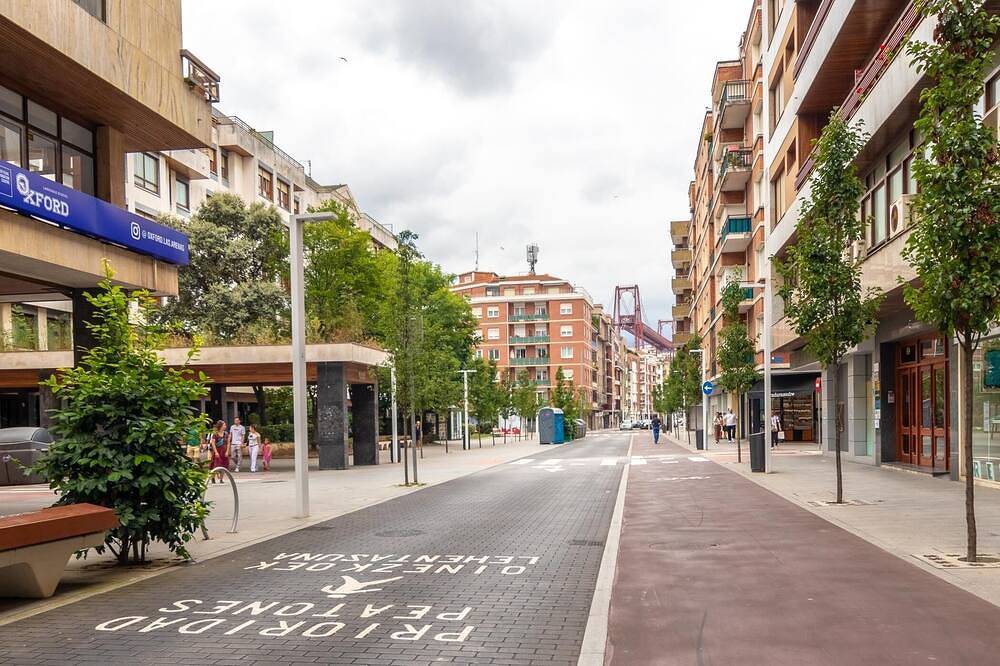 Entire apartment, Bright and brand new in Las Arenas in Getxo, Basque Coast (Spain)