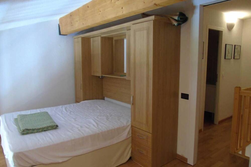Appartement entier, 8ème étage, vue station, balcon, télévision, casier à ski, 76m², Valfréjus in Valfréjus, Modane