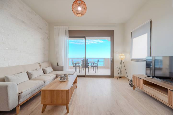 Kedros Villa 4, Beachfront 20m & Pool in Région d'Iraklio-Héraklion
