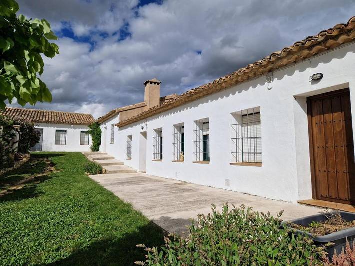 Casa de vacaciones para 6 personas, con piscina y vistas además de jardín y terraza en Provincia de Cuenca - 2