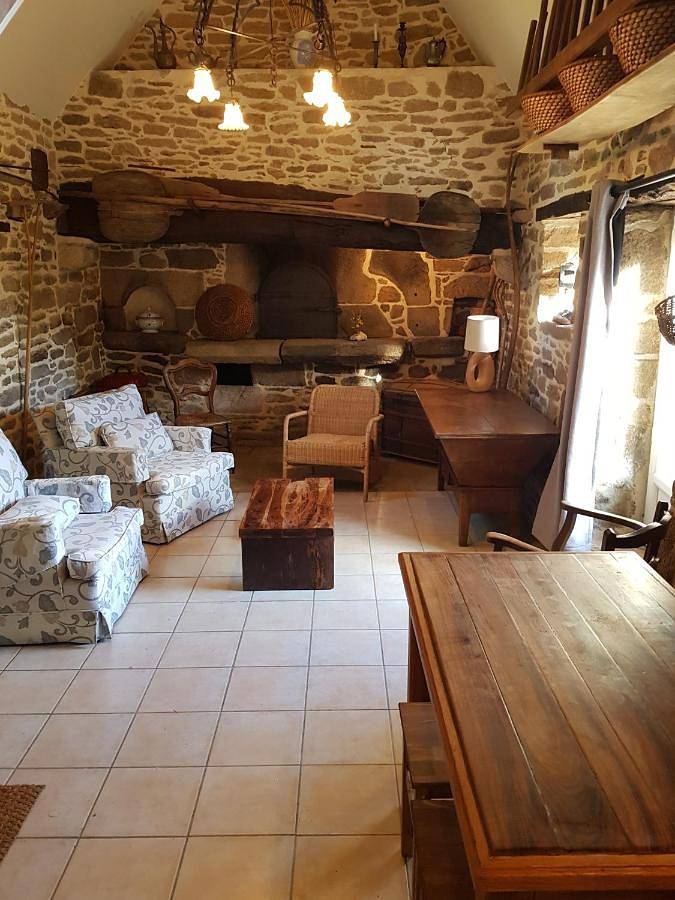 Gîte pour 4 personnes, avec jardin et vue, animaux acceptés dans Le Lonzac
