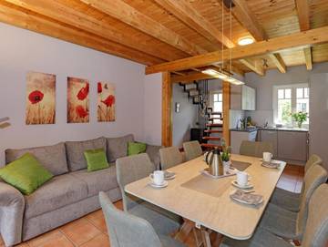 Ferienhaus für 9 Personen, mit Terrasse und Garten in Nienhagen