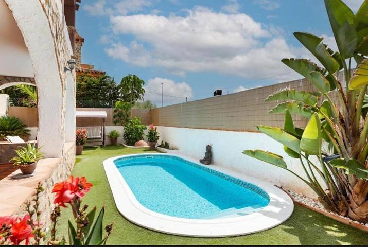Casa rural para 7 personas, con vistas y balcón además de piscina y jardín en Águilas - 4
