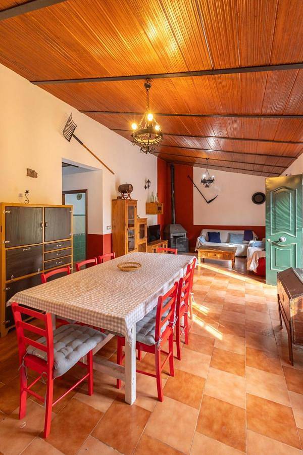 Casa rural para 7 personas, con Terraza y Jardín además de Piscina y Vistas en Sierra Norte de Sevilla