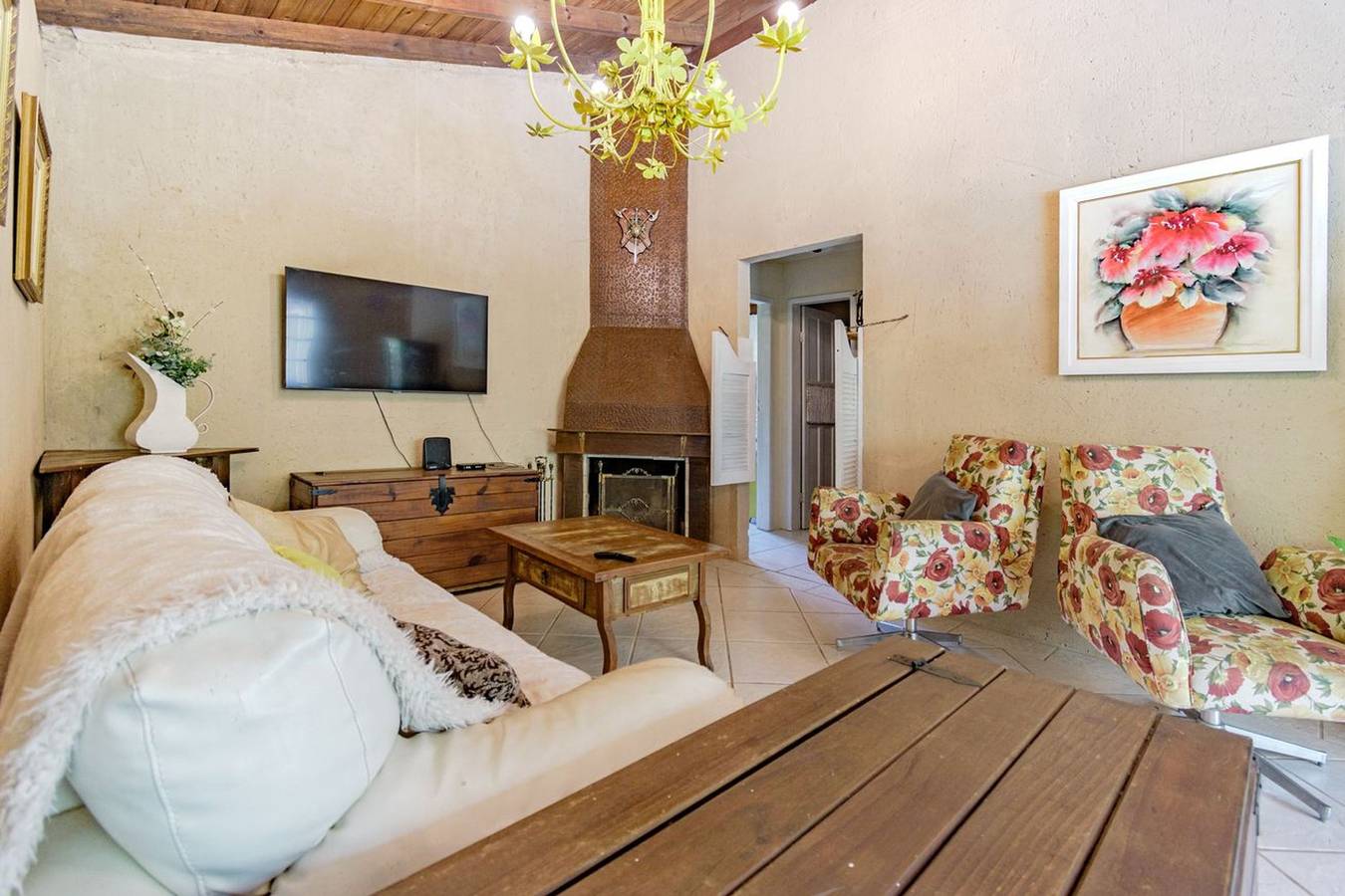 Casa em Condomínio com Piscina e Área Gourmet in Garopaba, Litoral Catarinense