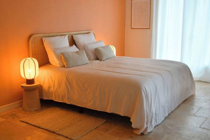 Location de vacances pour 2 personnes, avec jacuzzi à Lembras - 2