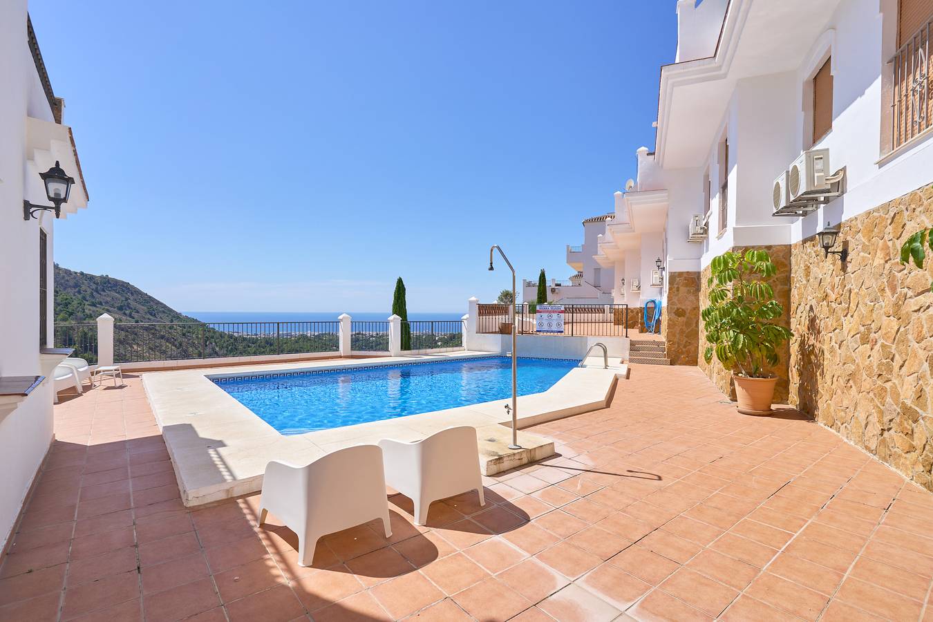 Holiday Home 'Dorit Frigiliana' with Sea View, Wi-Fi and Air Conditioning in Frigiliana Road, Frigiliana