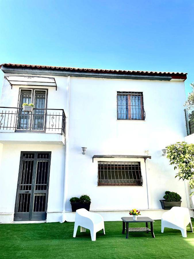 Casa vacanza per 6 persone, con Balcone e Terrazza a Trecase