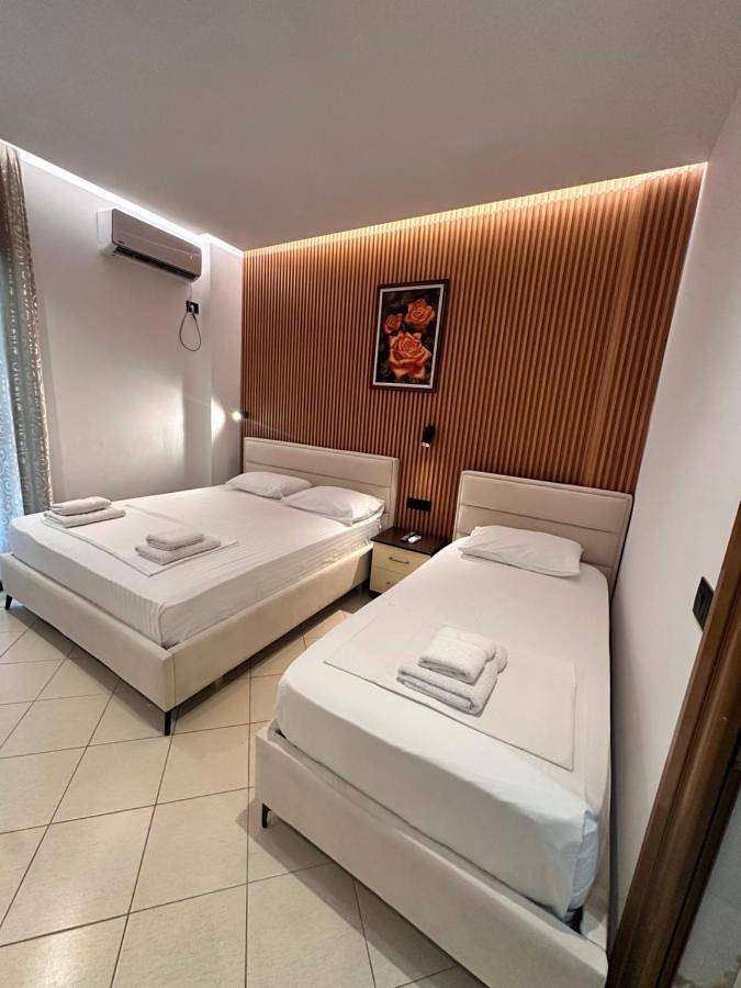 Vila Reni Risi in Ksamil, Vlorë