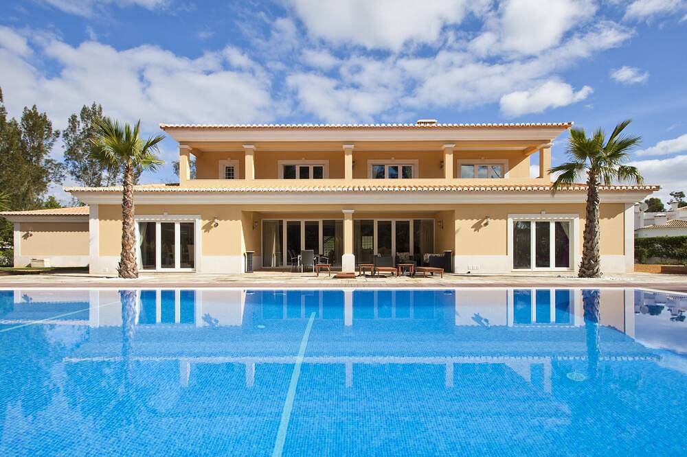 Villa for 8 People in Alvor, Faro District