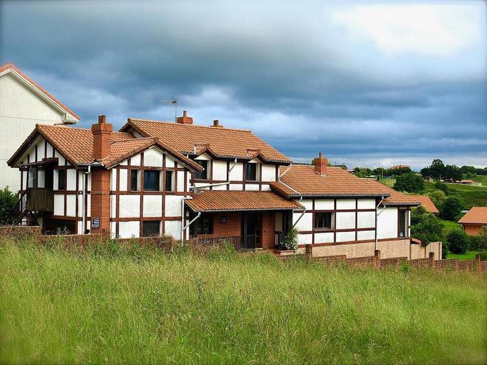Casa rural para 3 personas, con Terraza además de Jardín y Vistas en Mogro