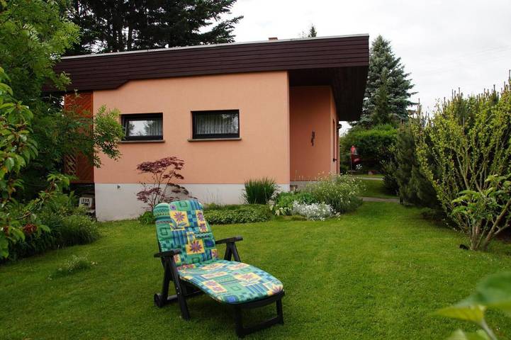 Ferienhaus für 2 Personen, mit Ausblick und Garten in Dresden