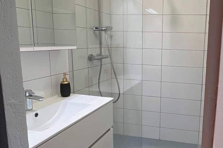 Appartement entier, Appartement t2 étage au bord du lot in Espalion, Aveyron