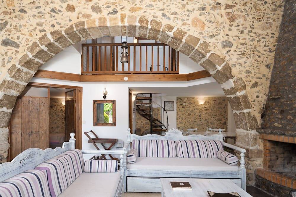 Kefali Villa! Ökotourismus, ganz privat, 800 m2 Außenfläche, Pool & Whirlpool! in Rethymno und Umgebung