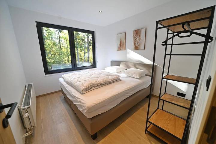 Gîte pour 6 personnes, avec jacuzzi et terrasse, animaux acceptés dans Baillonville - 3