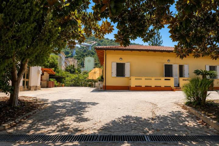 Ferienwohnung für 8 Personen, mit Terrasse und Garten in Pizzo