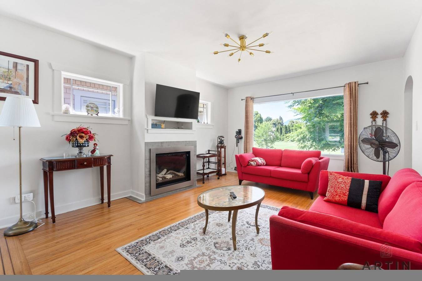 Bright 2Br Kits Home | Park Views & Steps to Beach in Vancouver, Columbia Británica