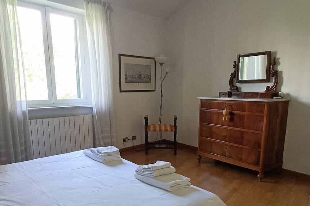 Entire apartment, Apartment Livorno center in Livorno, Etruscan Coast