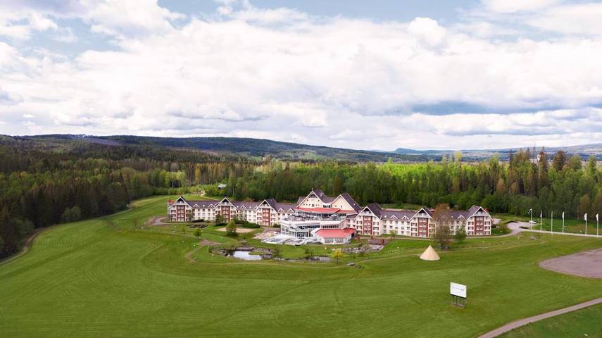 Resort für 2 Personen, mit Sauna und Pool sowie Garten und Whirlpool - 1