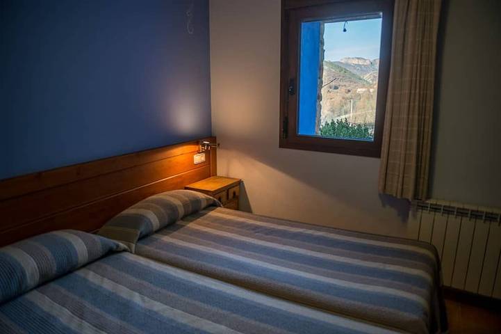 Gîte pour 4 personnes, avec jardin à Arén - 3