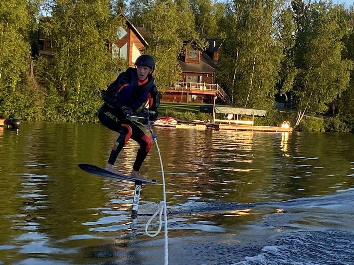 Vacation rental for 10 people, with balcony and yard in Alaska