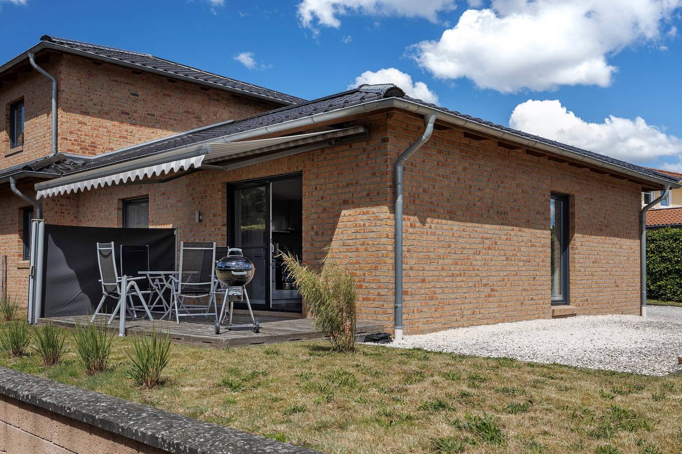 Ganze Wohnung, Ferienwohnung 'Sunny' mit privater Terrasse, privatem Garten und Wi-Fi in Altes Land Stade