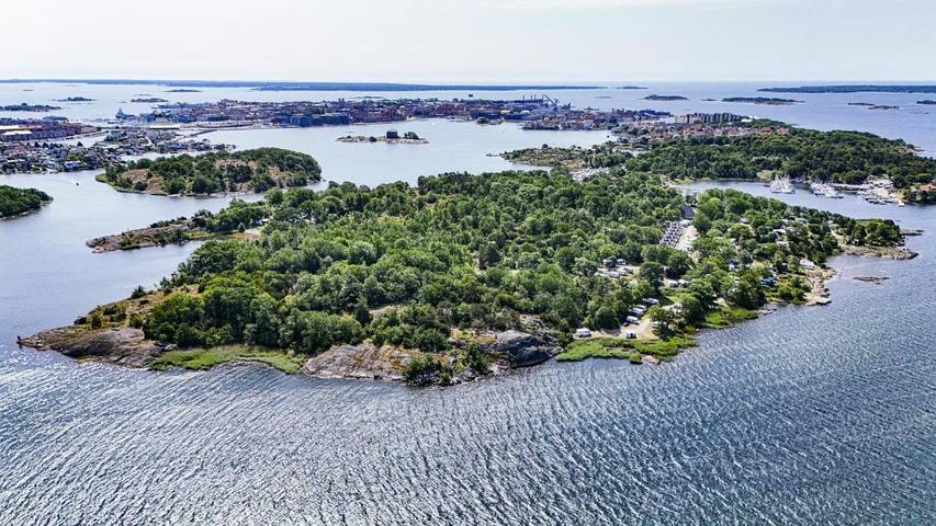 Camping für 3 Personen, mit Whirlpool und Terrasse sowie Sauna und Ausblick in Schweden