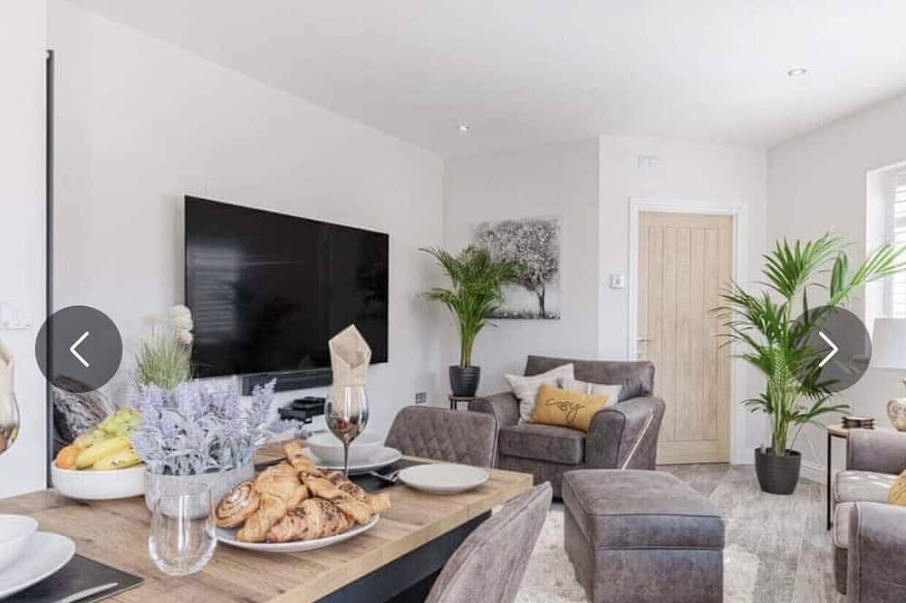 Newly Built & Stunning Ground Floor Property in Botany Bay, Kent