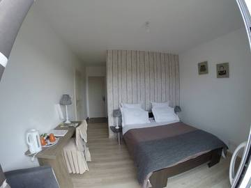 Chambre d’hôte pour 2 personnes, avec jardin et piscine en Gironde