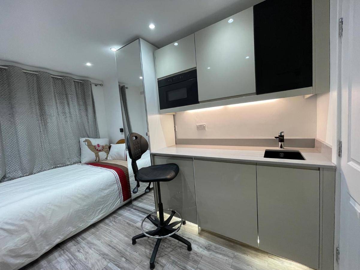 Villa in Ealing, London
