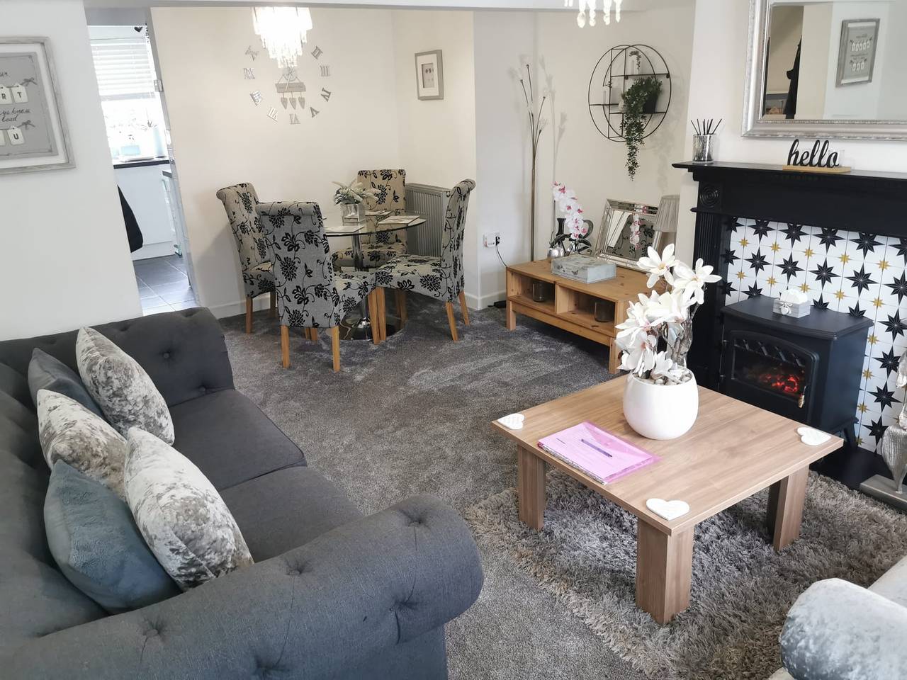 Stunning 2-Bed House in Macclesfield Cheshire in Cheshire East