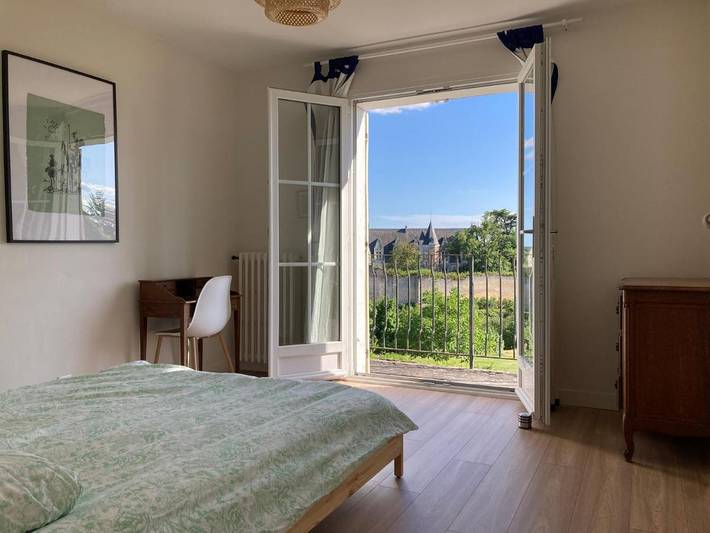Location de vacances pour 10 personnes, avec Balcon et Terrasse ainsi que Jardin et Vue à Montrésor - 4