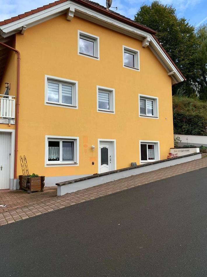 Ferienwohnung für 3 Personen, mit Terrasse in Seffern