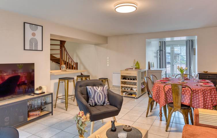 Appartement confortable avec jardin à 1,5 km de la plage in Hauteville-sur-Mer, Région de Coutances