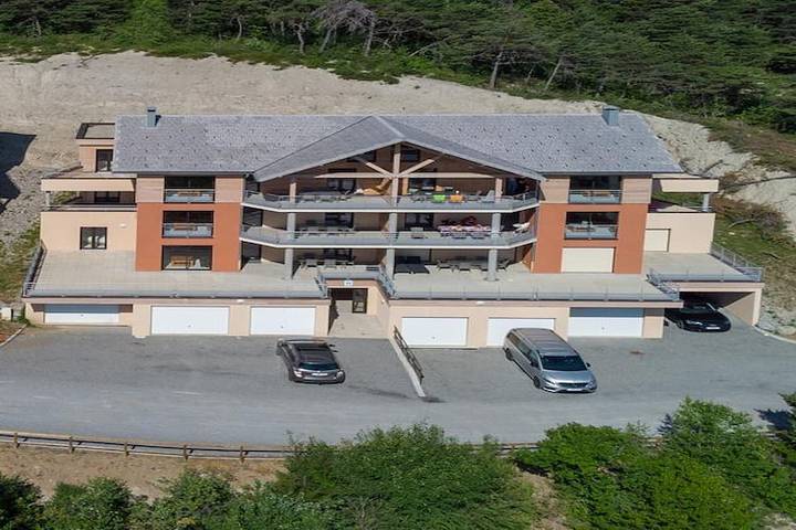 Gîte pour 6 personnes, avec piscine et balcon/terrasse, adapté aux familles dans Lac de Serre-Ponçon - 3
