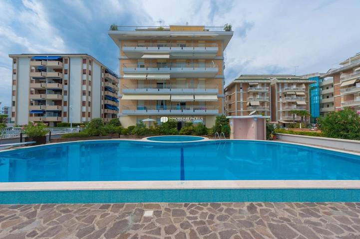 Ferienhaus für 6 Personen, mit Pool und Balkon in Jesolo - 4