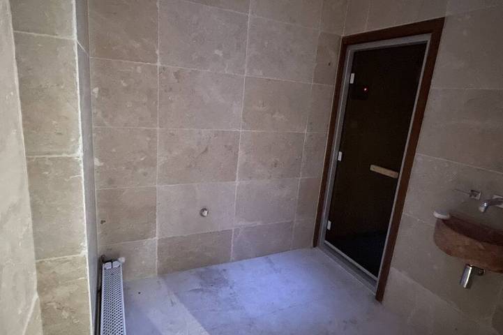 Location de vacances pour 6 personnes, avec jacuzzi ainsi que sauna et jardin à Sainte-Geneviève-lès-Gasny - 2