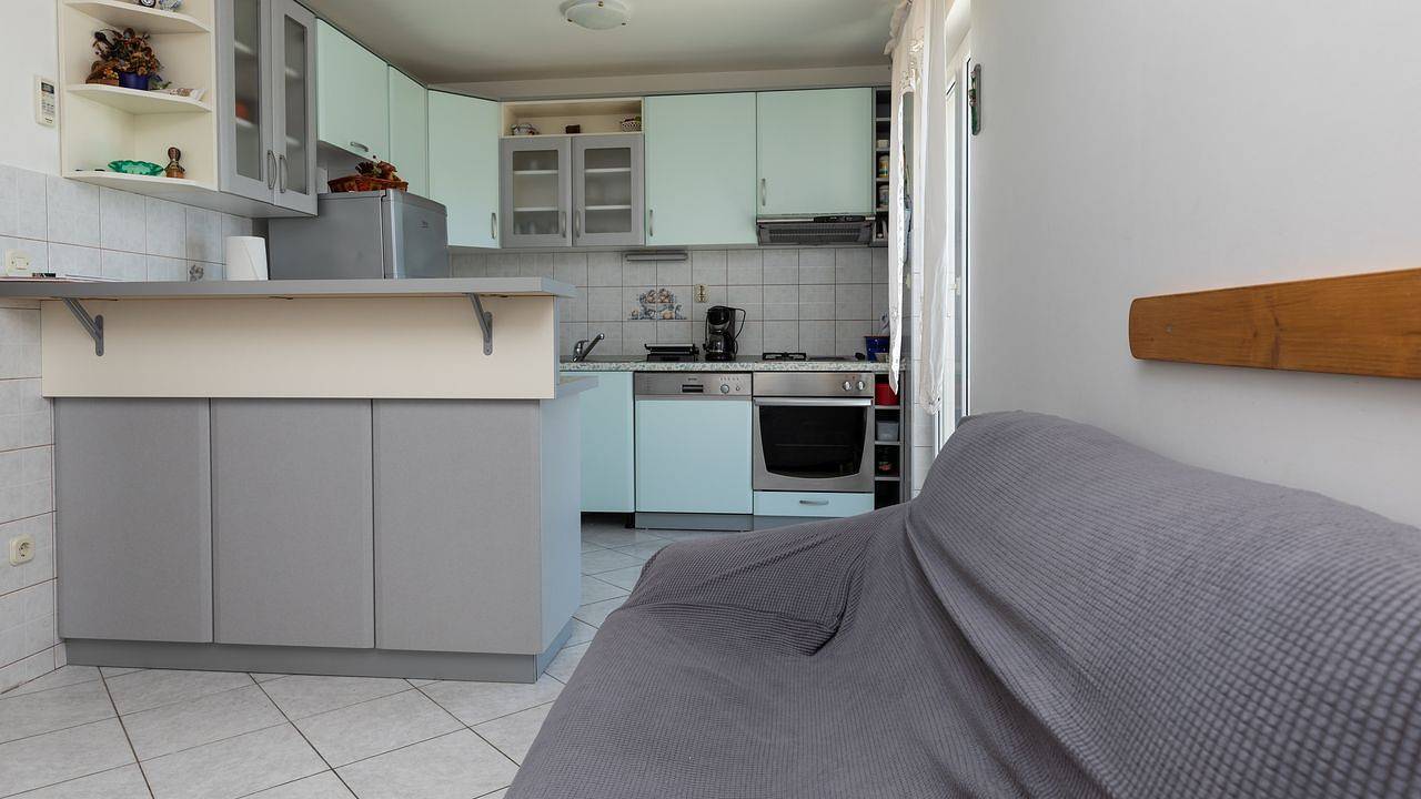 Cały apartament wypoczynkowy, Apartament wakacyjny dla 6 osób in Mimice, Żupania splicko-dalmatyńska