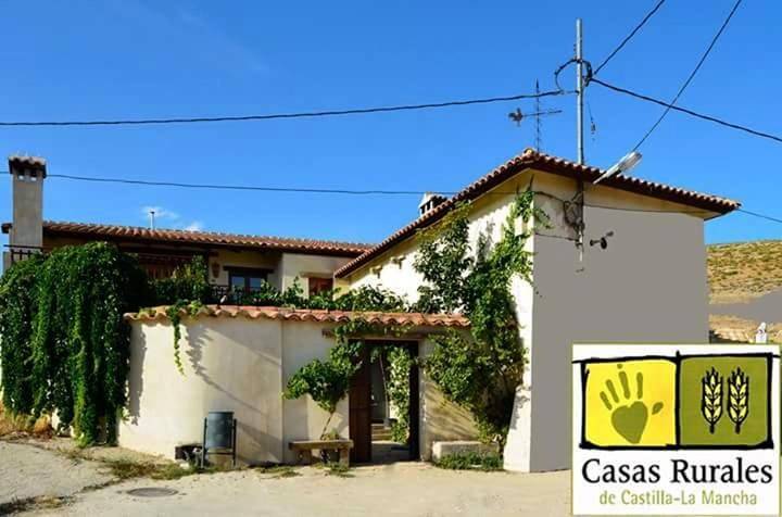 Casa rural para 33 personas, con Balcón y Terraza además de Piscina y Vistas en Sierra de Alcaraz