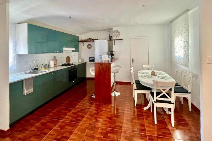 Apartamento para 5 personas, con Terraza y Vistas en Játiva