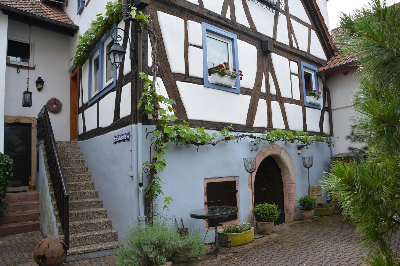 Ferienhaus, Dusche und Bad, Wc, 2 Schlafräume in Hambach (Neustadt), Neustadt an der Weinstraße