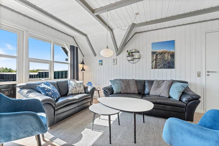 Reetgedecktes Ferienhaus an der dänischen Westküste in Bjerregård, Holmsland Klit